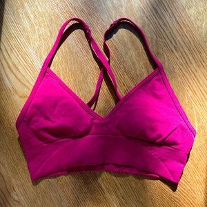 Lululemon - Ebb to Street Bra